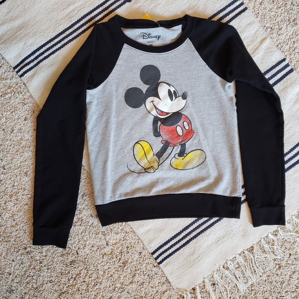 DISNEY Mickey Mouse sweatshirt